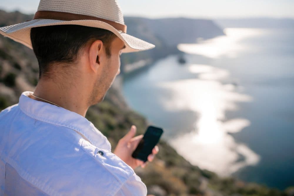 The Best eSIM to Use For Greece Travel