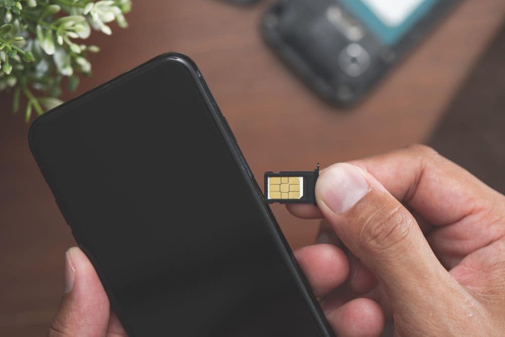 What Is an eSIM Card and Why Travelers Need It